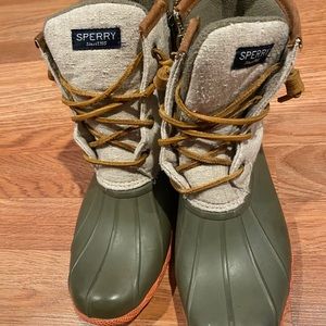 Sperry duck boots